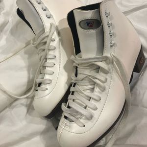 Figure Skating Boots with Blades